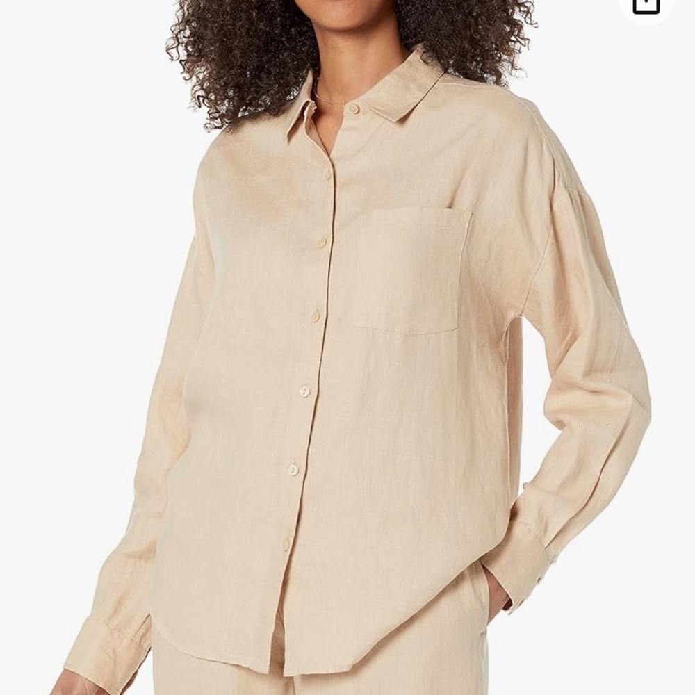 NWOT Loose-fit linen shirt